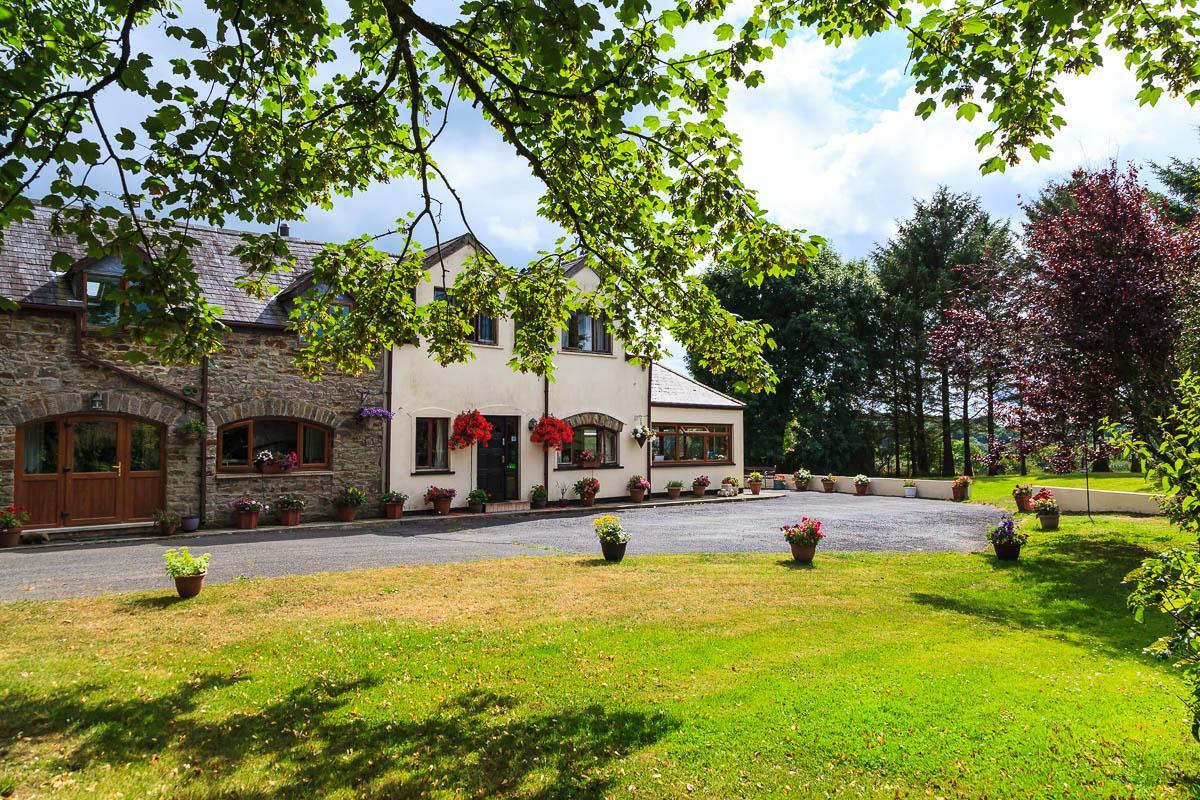 Langdon Farm Guest House Kilgetty Exteriör bild